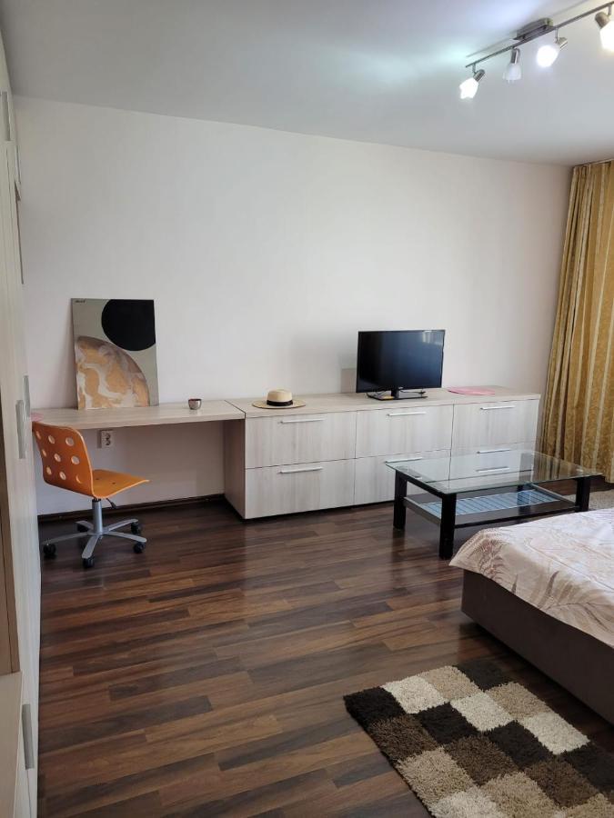 Peaceful Loft Apartment บูคาเรสต์ ภายนอก รูปภาพ
